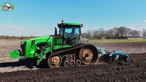 Grond lostrekken met de krachtige John Deere 8360RT