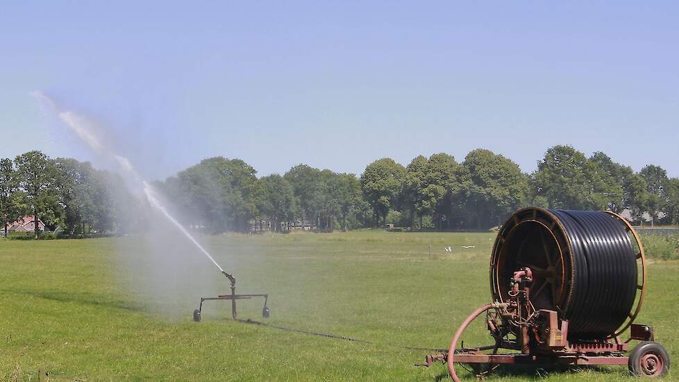 Waterschappen in Brabant stellen geen beregeningsverbod in voor april en mei, maar roepen op zuinig om te gaan met grondwater.
