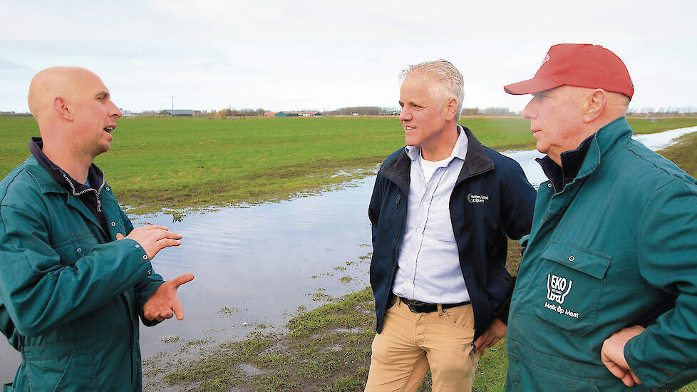 Niels (links) en Klaas (rechts) Rodenburg en Frank de Wit (midden): &bdquo;We merken dat steeds meer &aacute;ndere partijen zich met het ANLb gaan bemoeien, zoals de politiek en maatschappij.&rdquo;