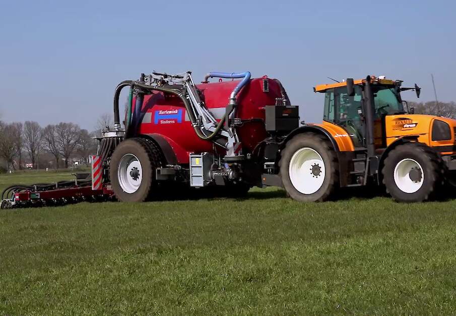 Ginaf X4345 TSV 8X6 en Renault Ares 836 RZ met Kaweco Double Twin Shift