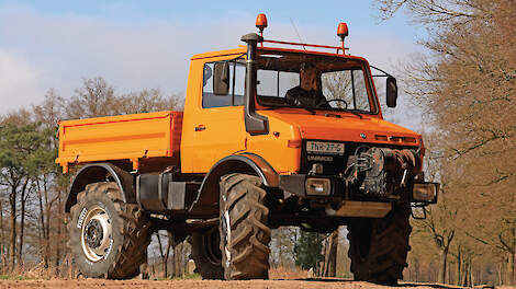 Tim Kemink uit Eibergen verruilt zijn Unimog U 406 voor een U 1300 en gebruikt deze als alleskunner voor werk en dagelijks gebruik.