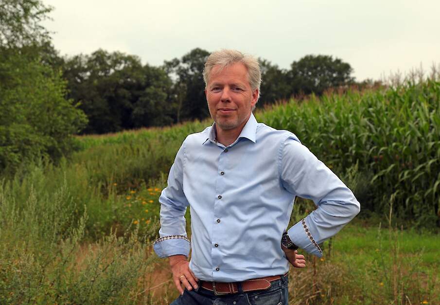 Volgens NVP-bestuurslid Bart-Jan Oplaat is het huidige stikstofbeleid gebaseerd op onjuiste aannames en onhaalbare normen. Hij pleit voor een herziening van het beleid, waarbij meer wordt gekeken naar de feitelijke staat van de natuur en minder naar model