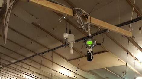 Sensoren in een vleeskuikenouderdierenstal.