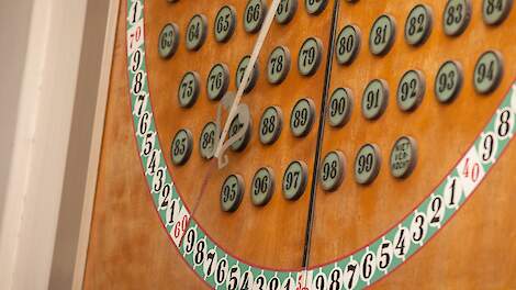 De herkenbare veilingklok in Sint Annaland (Alvantho) maakt plaats voor een digitaal veilingsysteem.