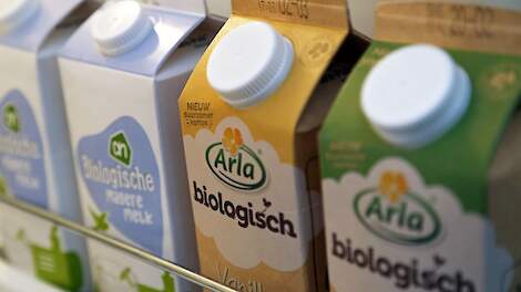 Melkpakken van Arla in een koelkast