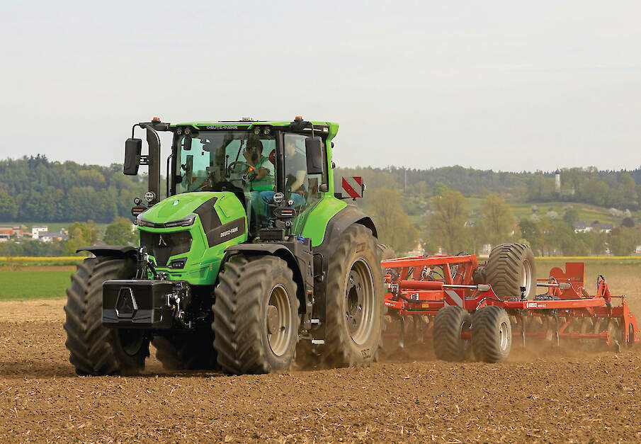 Deutz-Fahr zet met de nieuwe 8-serie in op meer comfort, een nieuwe cabine en een FPT-motor