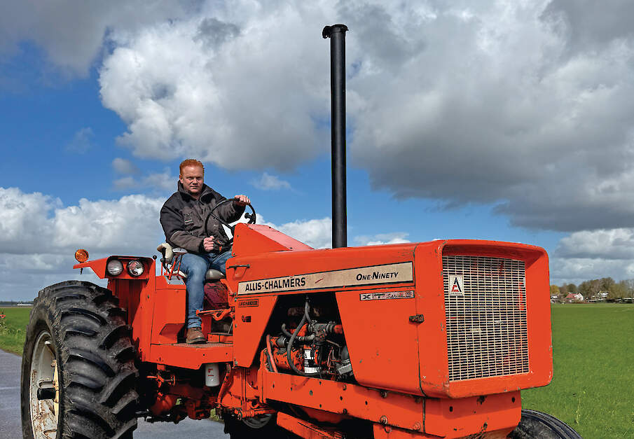 Met vier Allis-Chalmers-trekkers houdt Johan Straver de herinnering aan zijn vader &eacute;n het Amerikaanse merk levend.