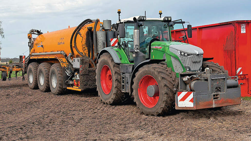 Fendt, Krone en indrukwekkende loonwerkcombinaties: een overzicht van opvallende trekkers en werktuigen in actie.