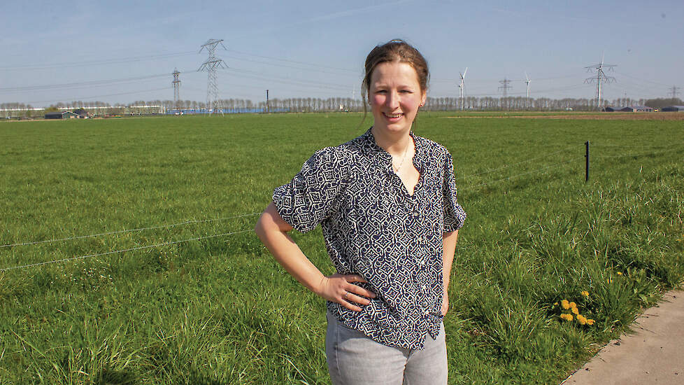 Ingrid Damen-de Leeuw wacht op duidelijkheid over industrie-uitbreiding in Moerdijk en de toekomst van haar familiebedrijf.
