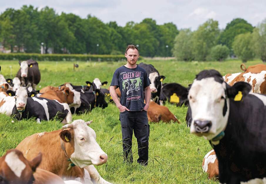 Ron van Zandbrink zegt dat gezonde koeien vanzelf voldoende melk produceren.