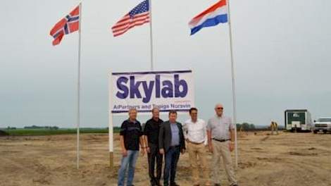 Van links naar rechts : Bruce Zierke, AI Partners; Mike Terrill, CEO, Topigs Norsvin USA; John Lorist, Voorzitter Raad van Commissarissen Topigs Norsvin; Peter van Kemenade, Directeur regio Noord en Zuid Amerika van Topigs Norsvin en Jim Nordquist, AI Par