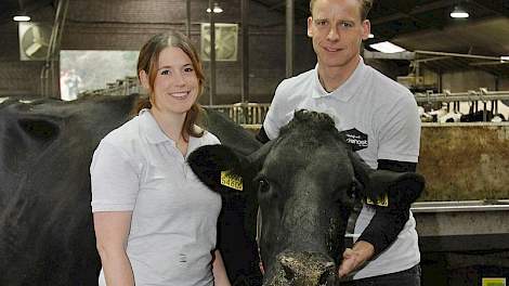 Anke en haar broer Bram Wismans besloten na hun studies psychologie en commerciële economie toch boer(in) te willen worden.