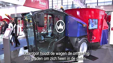 Elektrische Siloking mengvoerwagen voert automatisch - @EuroTier 2016 - www.melkvee.nl