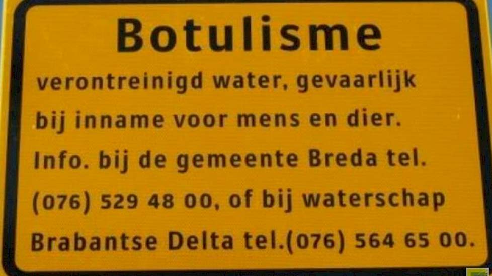 Ook in Nederland maakt acuut botulisme af en toe slachtoffers. Eind 2013 gingen er 23 koeien dood in Limburg.