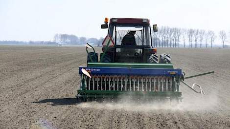 Bij Limagrain is vlas gezaaid. Het zaaien gebeurde onder goede omstandigheden, laat het bedrijf weten. Foto: Limagrain